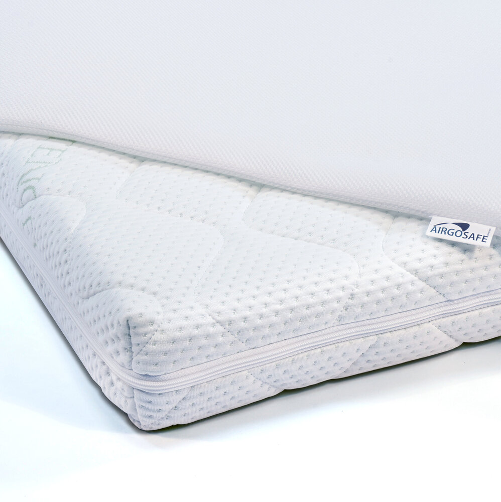 Abz babymatras Witte panter 60x120 HR 30 + airgosafe topper