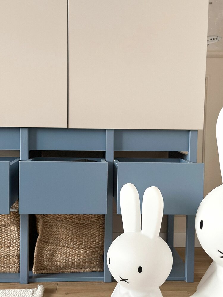 Tweens 2 deurs kast zand zacht blauw