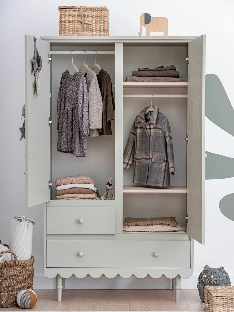 inhoud 2 deurs babushka kast