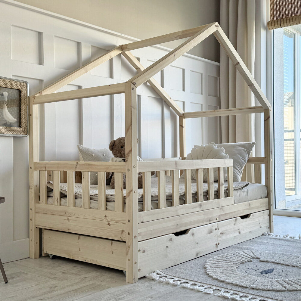 Basic Gaby 90x190 plus huisbed grenen