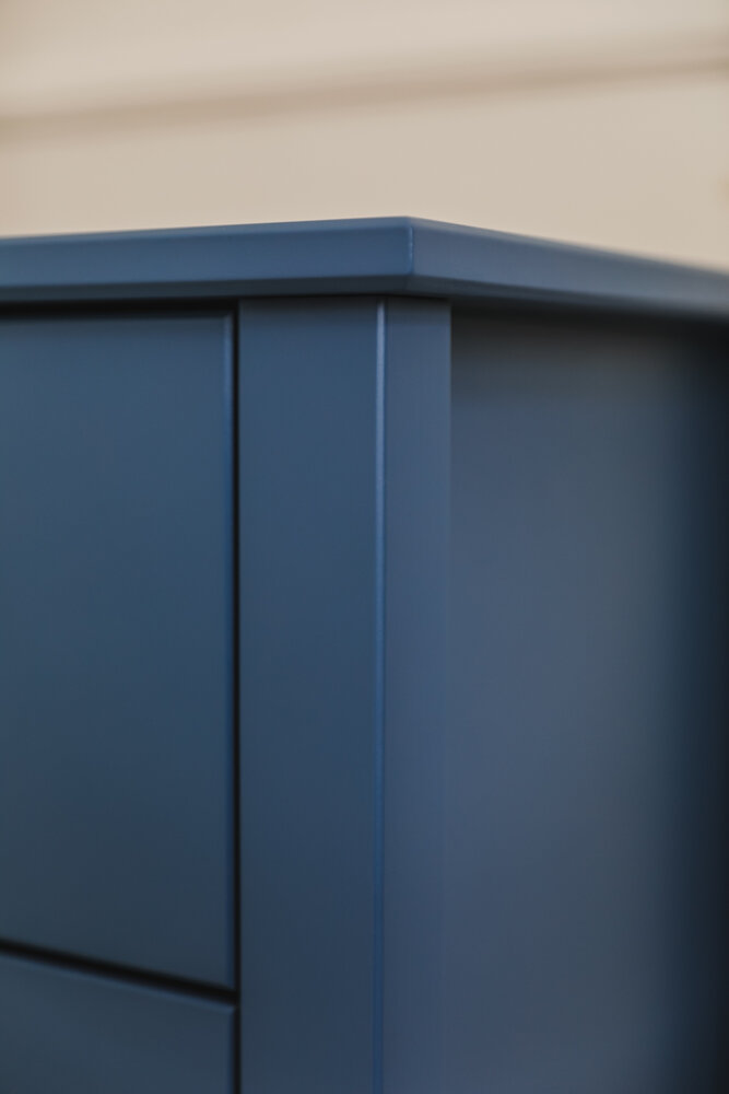 detail commode blauw