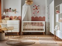 sfeerbeeld swing babykamer in wit