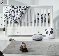 sfeer met ledikant wit