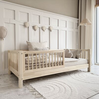 hekje kan links of rechts en is afneembaar