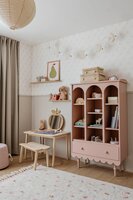 Babushka boekenkast pink