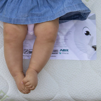 ABZ Zzzoo babymatras Tencel Witte panter 60x120 HR 30 koudschuim