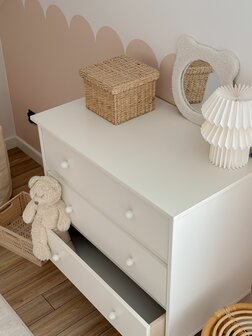 Babushka commode 3 laden wit