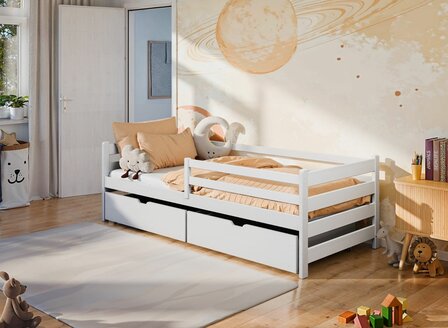 met bodem, matras optie hekje kan links of rechts