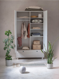 Vintage 2 deurs kast met lade cashmere