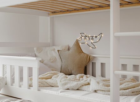 Karanza stapelbed met logeerlade massief grenen 90x200 naturel