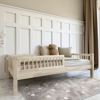 Bodem is inclusief matras 90x190 is optie