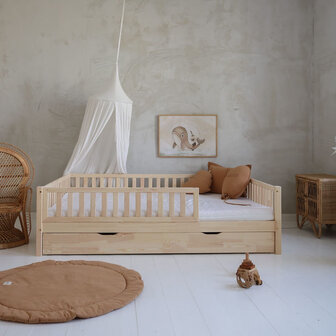 Basic Love Montessori bed 140x200 met slaaplade onbehandeld hout