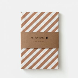 Hoeslaken karamel streep 140x200