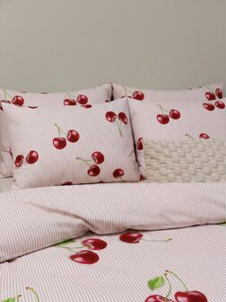 dekbedovertrek met kersen