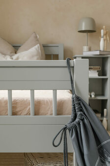 detail carmela bed grijs