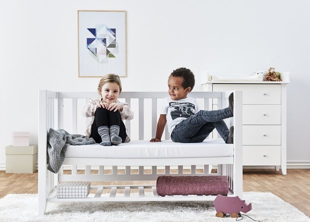 Hoppekids Anton babyledikant en bedbank - Kinderbeddenstore