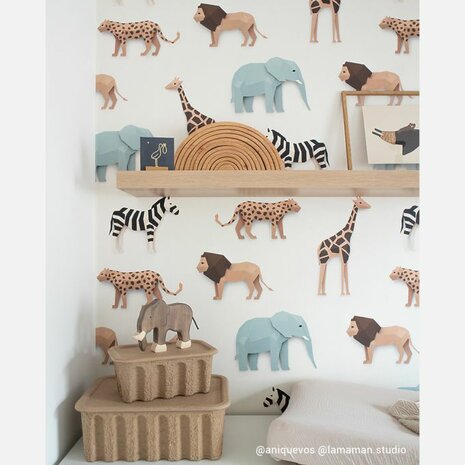 leeuwen,luiprden,zebra's,giraffen en olifanten