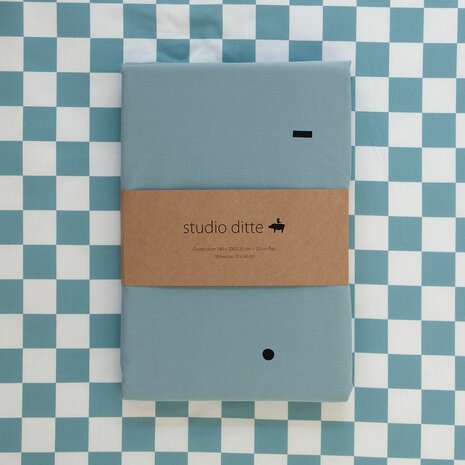 Studio Ditte hoeslaken blokjes steenblauw 90x200