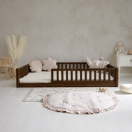 basic Love montessori bed 120x200 walnoot