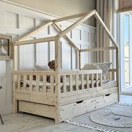 Basic Gaby 90x200 plus huisbed grenen