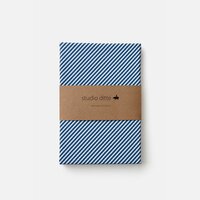 Studio Ditte hoeslaken streepjes nachtblauw 90x200